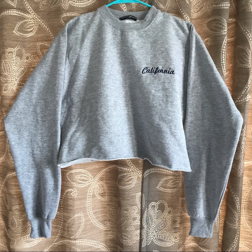 Brandy Melville Cropped Crew Neck